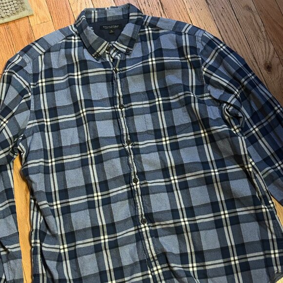 BANANA REPUBLIC Men's Blue‎ Plaid Luxe Flannel Slim-Fit Button-Up Shirt SZ XL - Picture 1 of 2